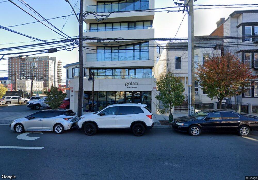 2810 Palisade Ave, Weehawken, NJ 07086 - photo 1