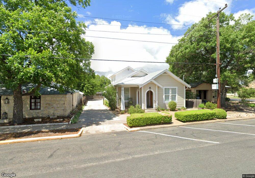 315 W San Antonio St, Fredericksburg, TX 78624 - photo 1