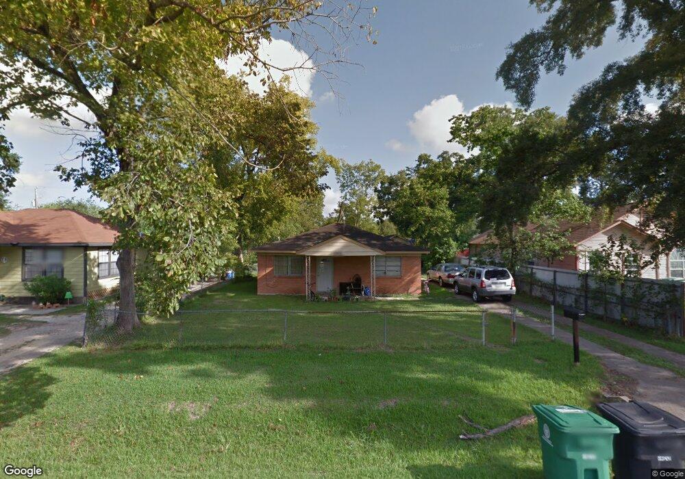 13421 Vicksburg St, Houston, TX 77015 - photo 1