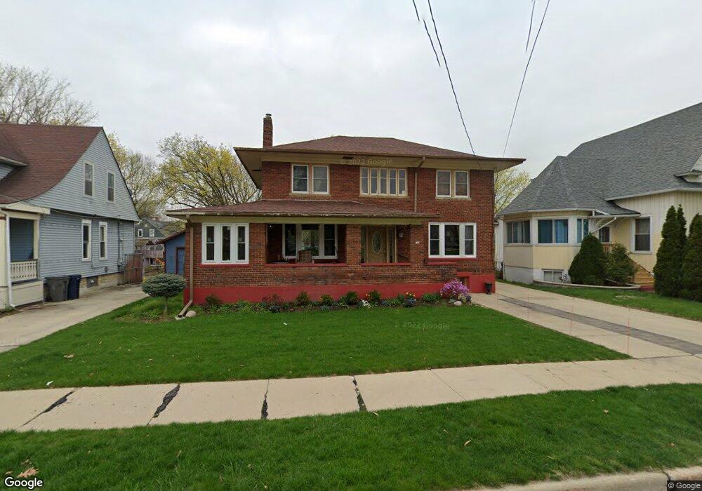 732 Center St, Elgin, IL 60120 - photo 1