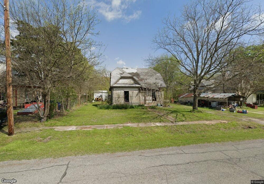 906 S 5th St, Bonham, TX 75418 - photo 1