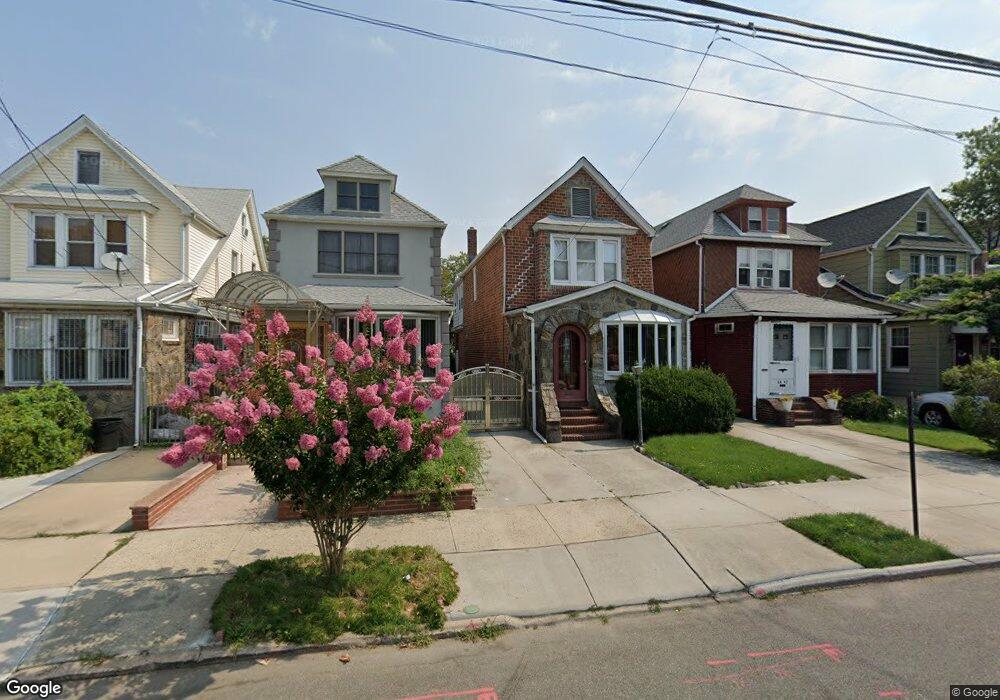 6841 Kessel St, Forest Hills, NY 11375 - photo 1