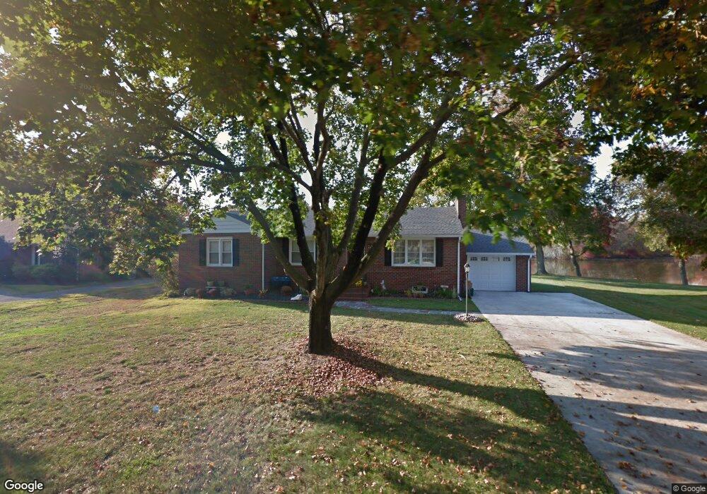 18 Laytons Lake Dr, Penns Grove, NJ 08069 - photo 1