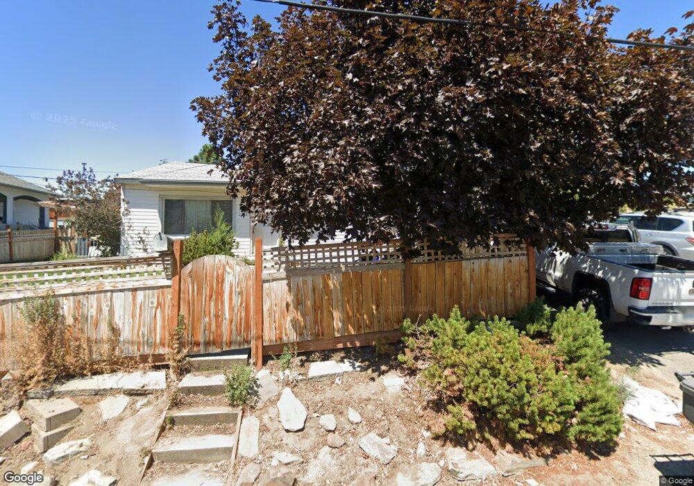 1241 8th St SE, East Wenatchee, WA 98802 - photo 1