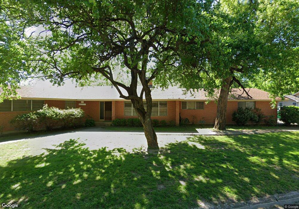 1719 Merrywood Way, Gainesville, TX 76240 - photo 1