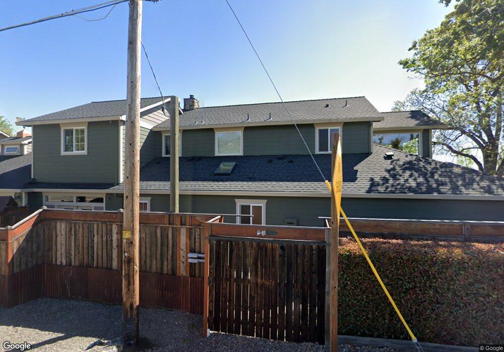 1729 Old Stage Rd, Central Point, OR 97502 - photo 1