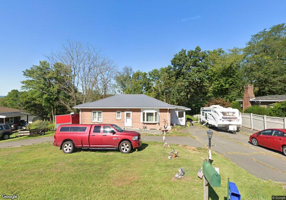 969 Farmington Ave, Pottstown, PA 19464 - photo 1