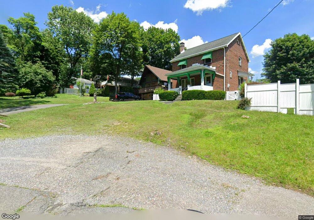 221 Catawissa St, Tamaqua, PA 18252 - photo 1