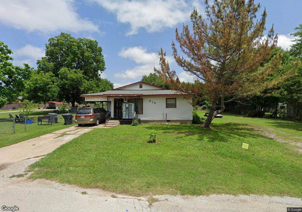 613 E Broadway St, Ardmore, OK 73401 - photo 1