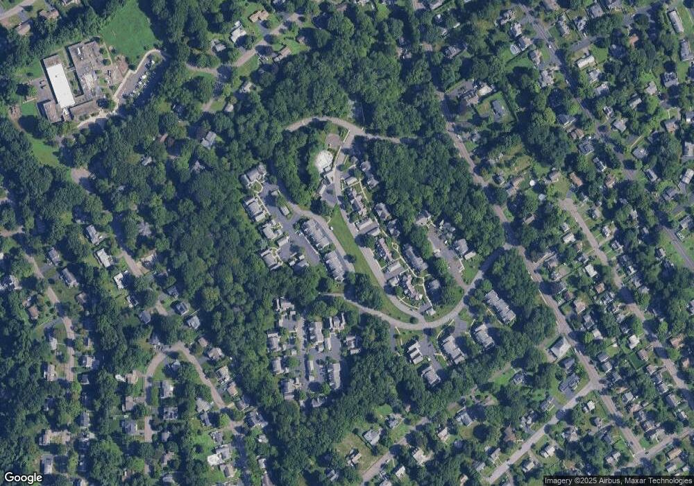 110 Roberton Crossing, Fairfield, CT 06825 - photo 1