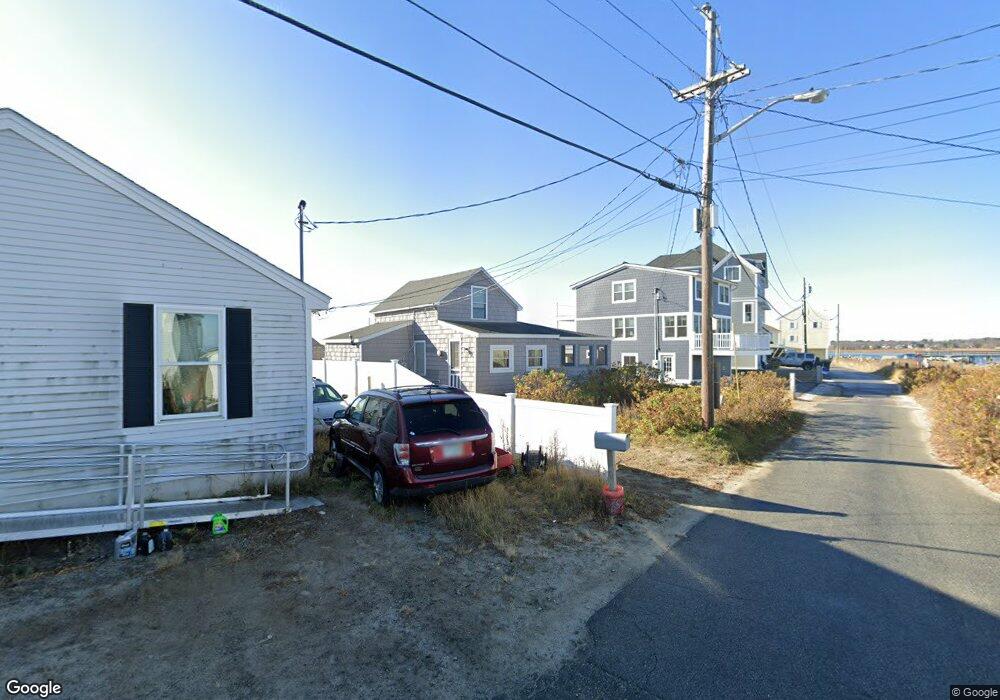 28 River St, Seabrook, NH 03874 - photo 1