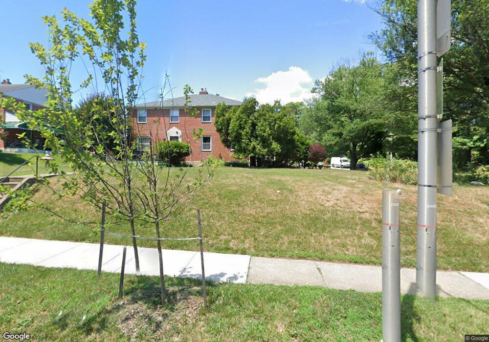 5010 Loch Raven Blvd, Baltimore, MD 21239 - photo 1