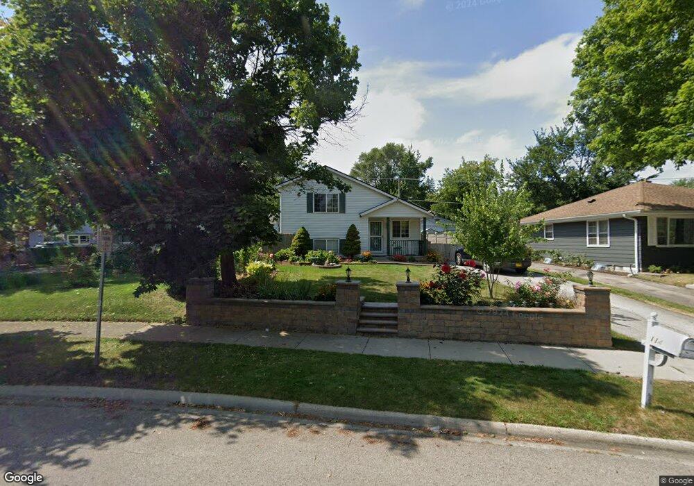 114 N Pioneer Rd, Waukegan, IL 60085 - photo 1