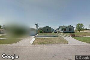 427 W 5th St, Imperial, NE 69033