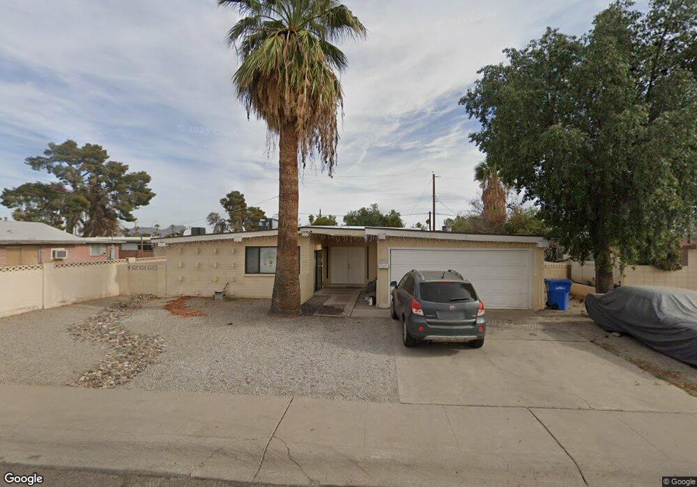 8823 N 38th Dr, Phoenix, AZ 85051 - photo 1