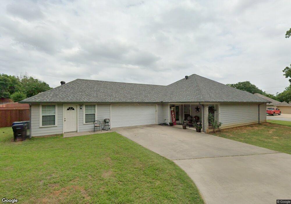 1229 Amsden Cir, Denison, TX 75020 - photo 1