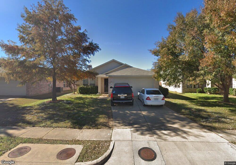 8412 Seven Oaks Ln, Denton, TX 76210 - photo 1