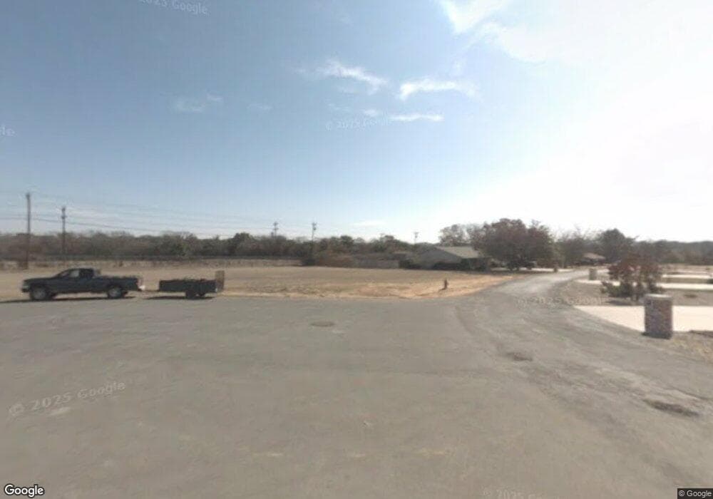 5331 Mission Cir, Granbury, TX 76049 - photo 1