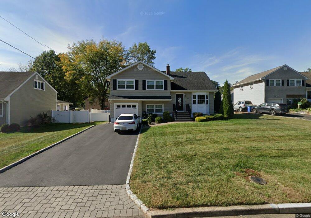 207 Stahls Way, North Plainfield, NJ 07060 - photo 1