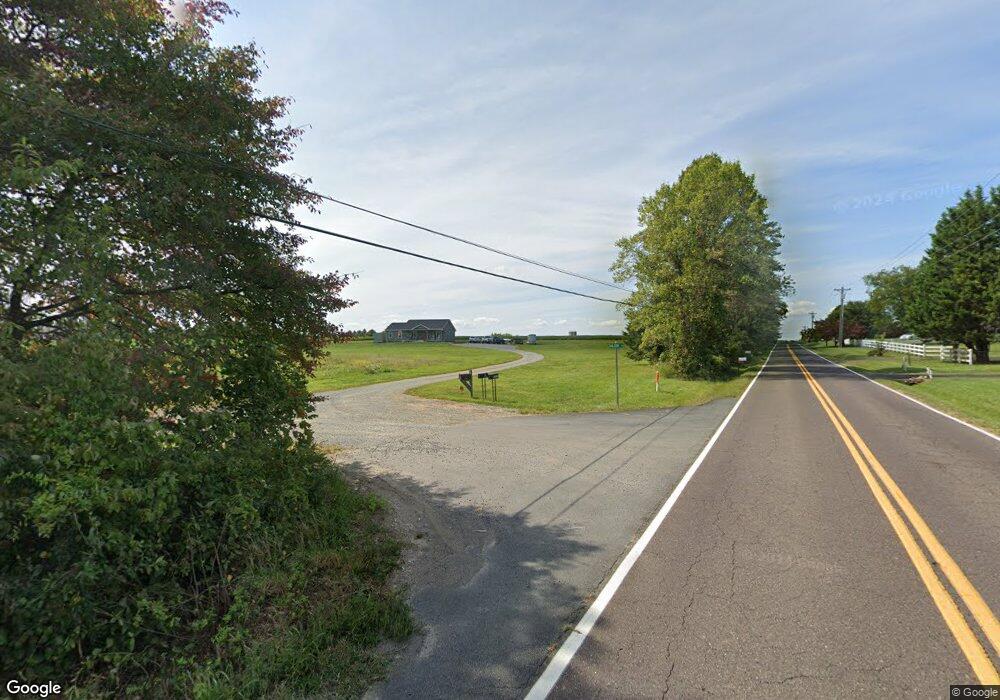 10018 Dalton Ln, Rhoadesville, VA 22542 - photo 1