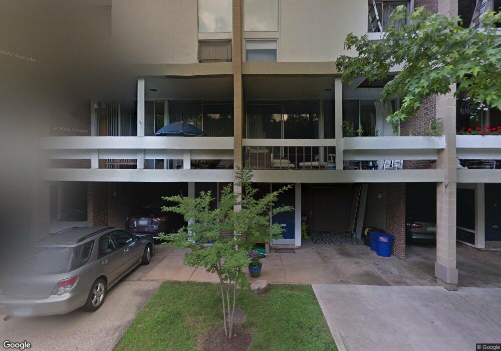 11508 Maple Ridge Rd, Reston, VA 20190 - photo 1