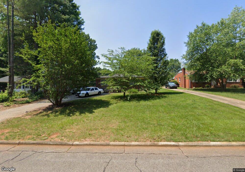 639 Holland Dr, Statesville, NC 28677 - photo 1