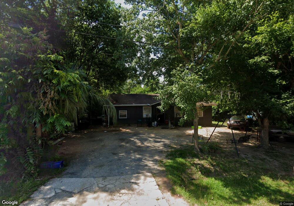 208 Moore Ave, Albany, GA 31705 - photo 1