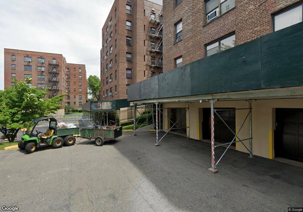 2616 Union St unit 5D33, Flushing, NY 11354 - photo 1