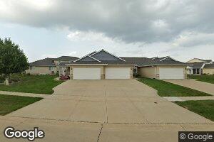 1230 Crescent View Dr NE, Cedar Rapids, IA 52402
