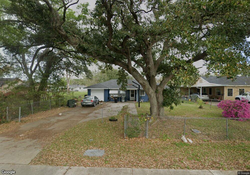 1305 Hunter Dr, Lake Charles, LA 70615 - photo 1