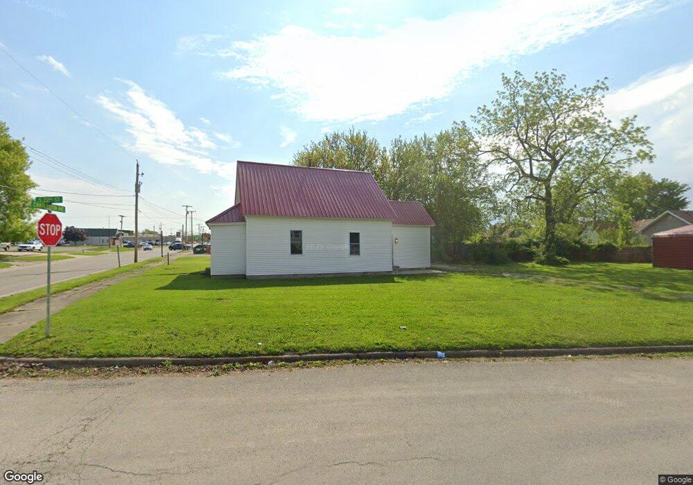 2117 Charleston Ave, Mattoon, IL 61938 - photo 1