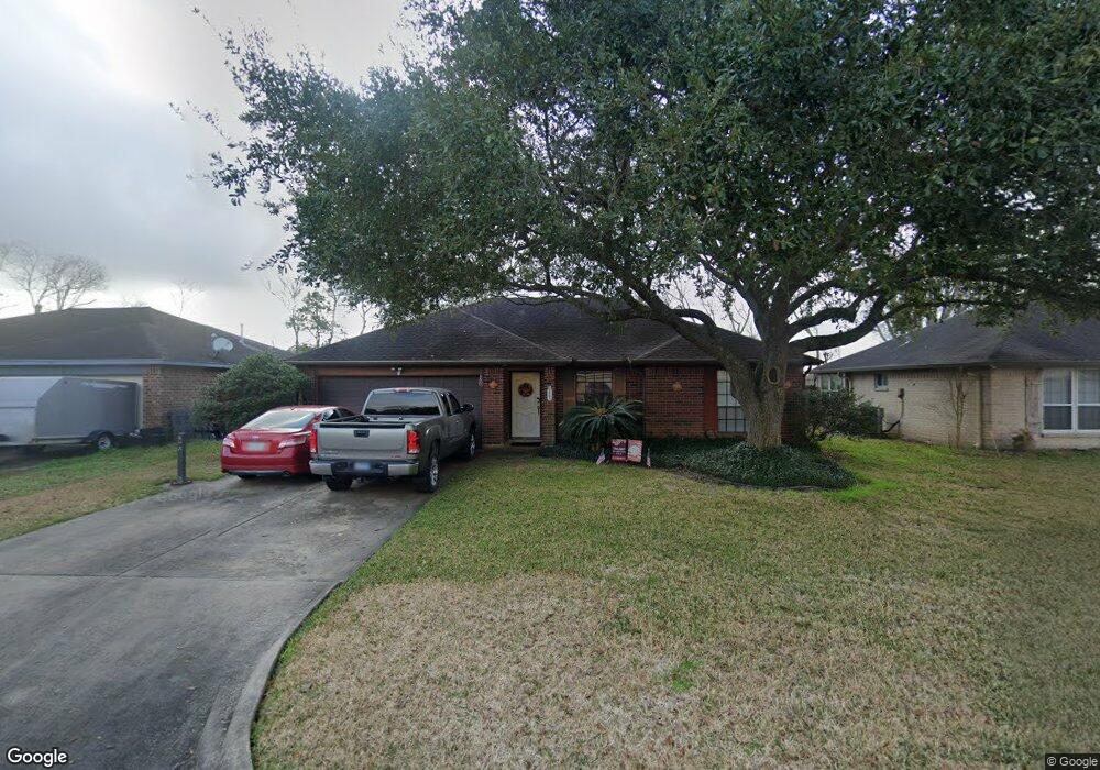 3001 Quail Run Dr, Alvin, TX 77511 - photo 1