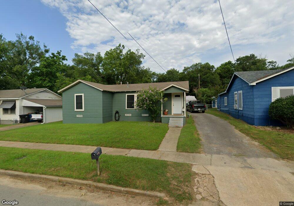 1609 Lyndana Ave, Denison, TX 75021 - photo 1