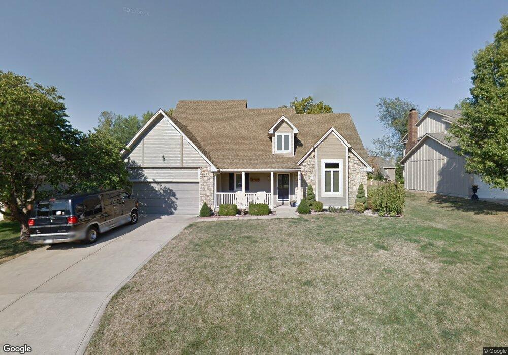 330 SW Marsh Wren St, Lees Summit, MO 64082 - photo 1