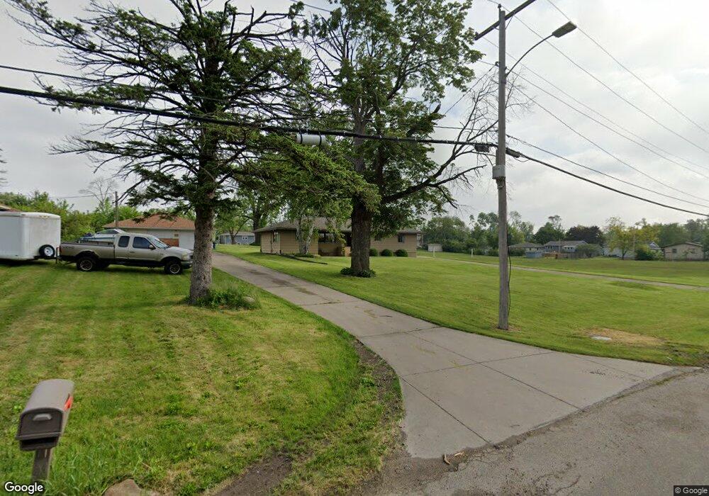 3120 12th Ave SW, Cedar Rapids, IA 52404 - photo 1