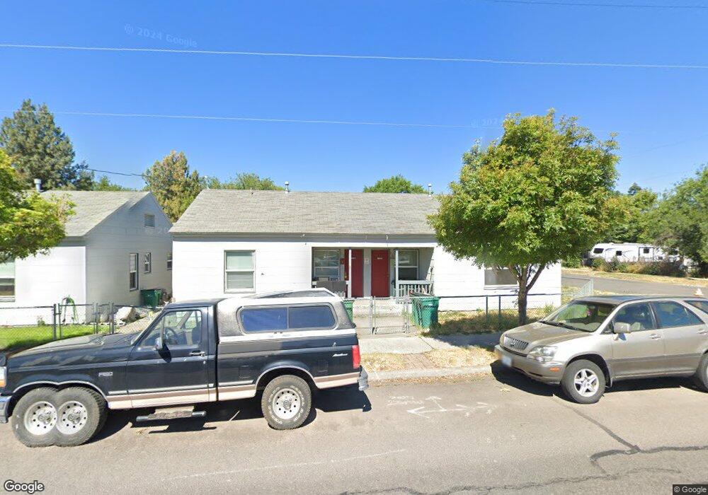 904 E Main St, Klamath Falls, OR 97601 - photo 1