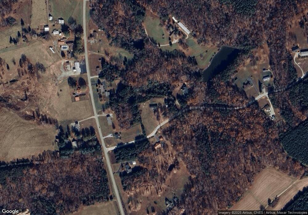 127 Strawberry Creek Ln, Callands, VA 24530 - photo 1