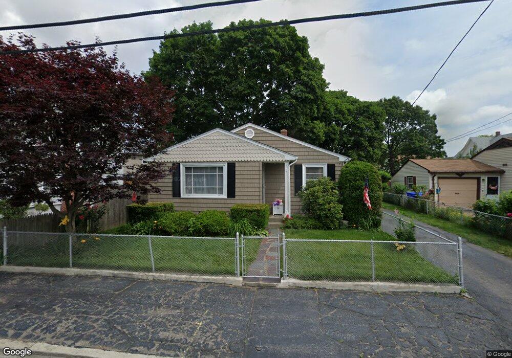 24 Bucklin St, Pawtucket, RI 02861 - photo 1