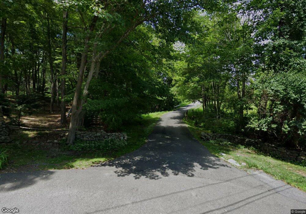 267 Painter Hill Rd, Roxbury, CT 06783 - photo 1