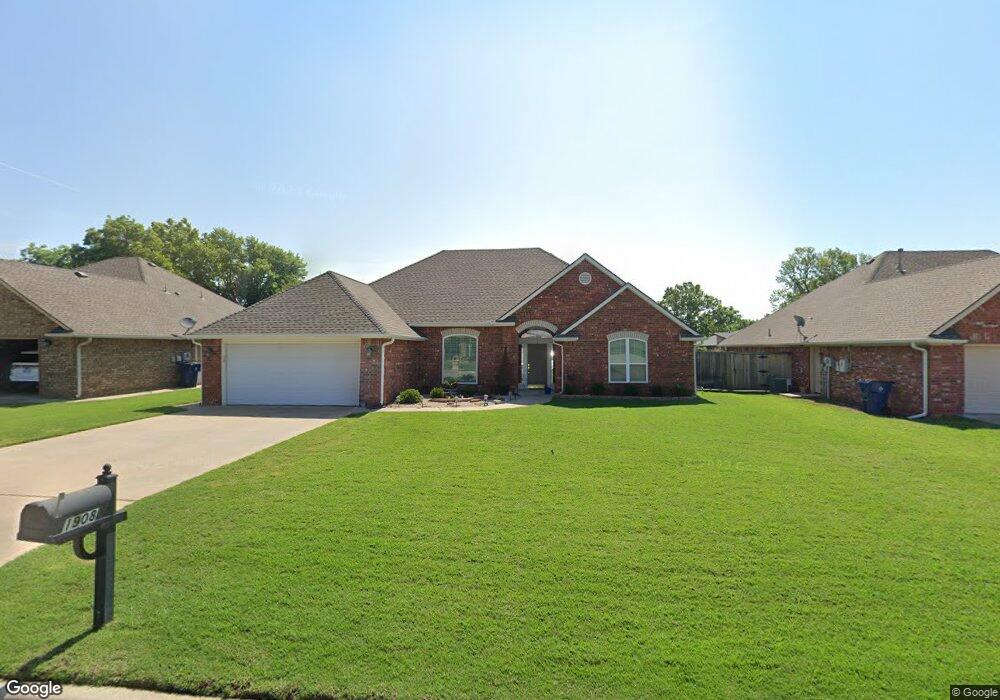 1908 Meadowview Dr, Duncan, OK 73533 - photo 1