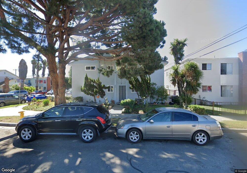 200 Chester Way unit 4, Oxnard, CA 93033 - photo 1