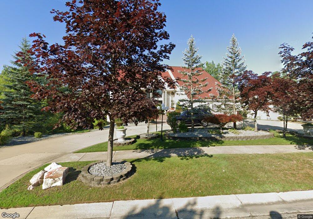 6382 Golden Ln, West Bloomfield, MI 48322 - photo 1