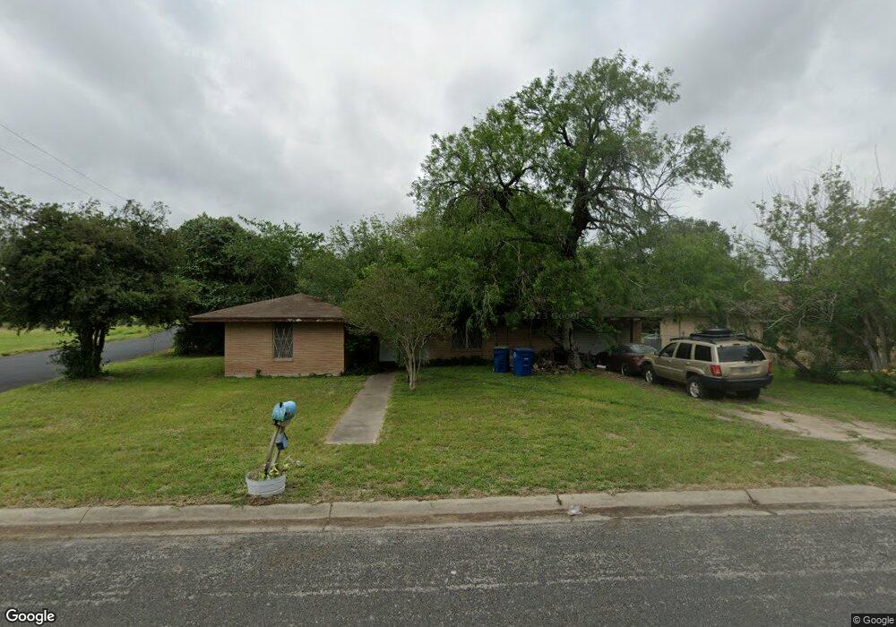 1701 N Washington St, Beeville, TX 78102 - photo 1