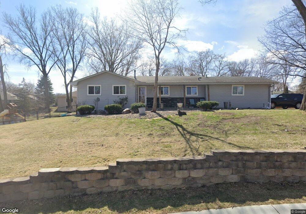 6463 Evergreen Ln N, Maple Grove, MN 55369 - photo 1