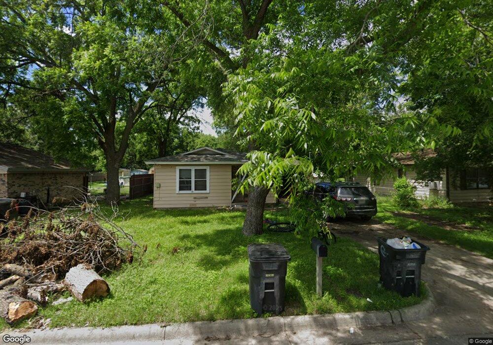 1007 Baird St, Cleburne, TX 76033 - photo 1