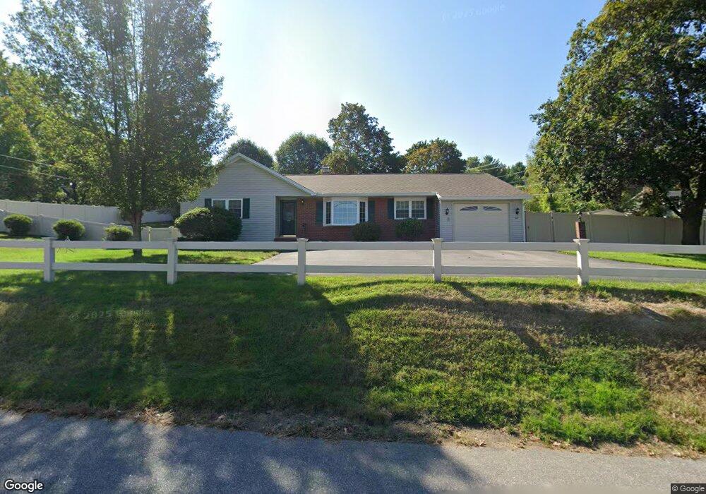 1 Shelley Dr, Nashua, NH 03062 - photo 1