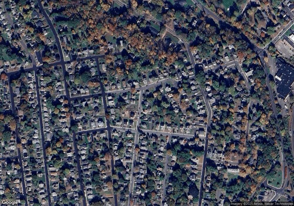 157 Walnut St, Naugatuck, CT 06770 - photo 1