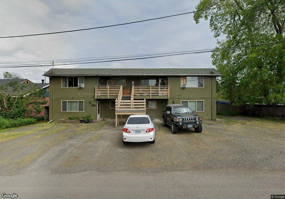 32641 W Mckenzie St, Eugene, OR 97408 - photo 1