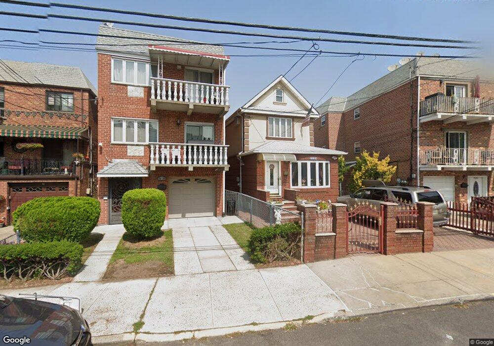 7139 58th Rd, Maspeth, NY 11378 - photo 1