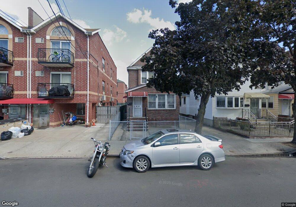 4281 Hampton St, Elmhurst, NY 11373 - photo 1